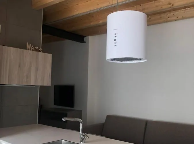 Comolakehouse * קומו