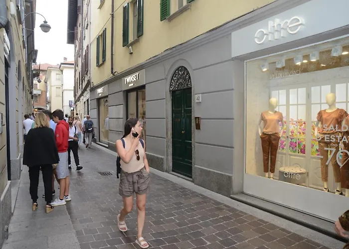 Comolakehouse דירה