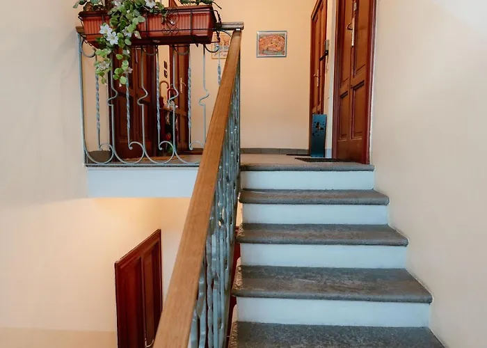 Comolakehouse קומו